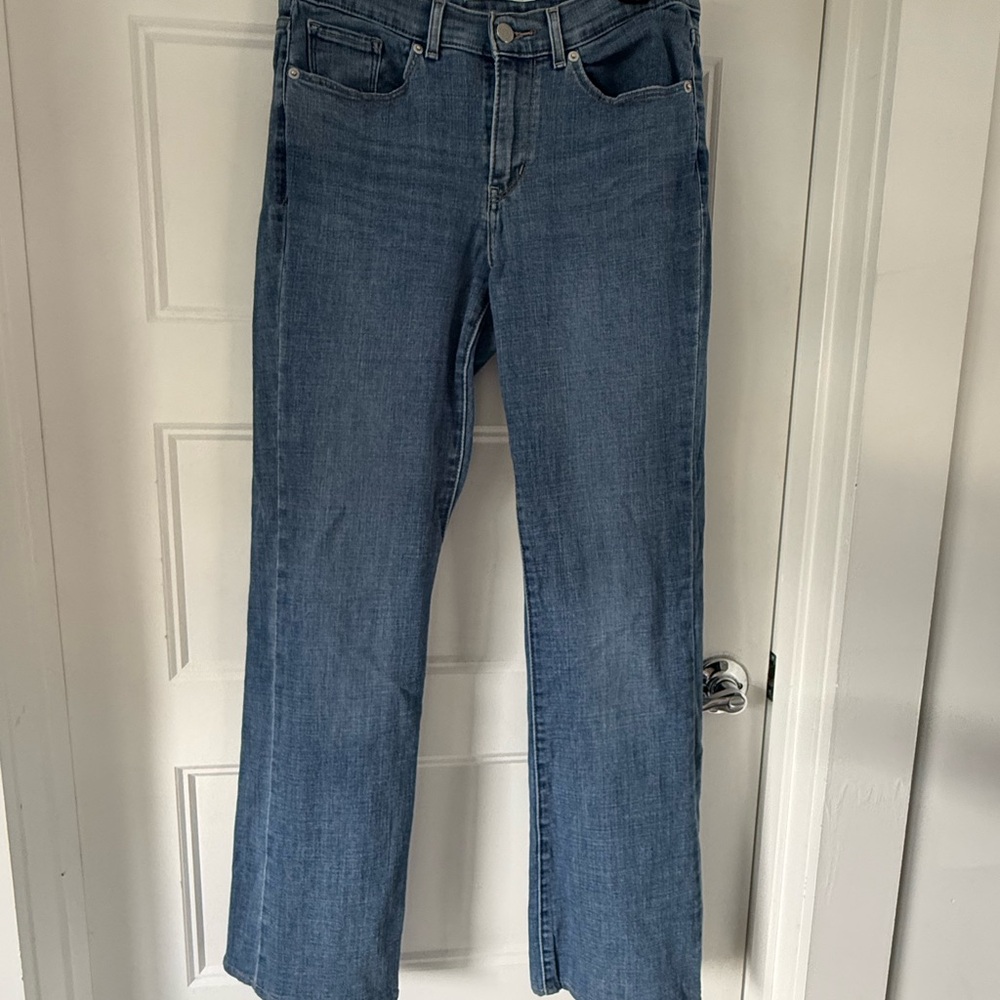 Levi's Women's Boot Cut Jeans in Classic Blue